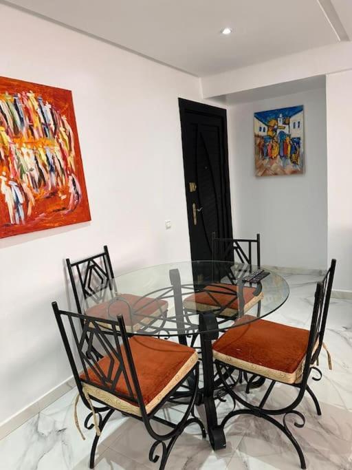 Charmant Appartement Avec Piscine 2Chambres Au Coeur De Gueliz Marrakesh Eksteriør billede
