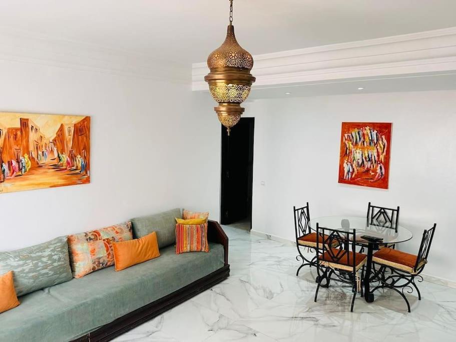 Charmant Appartement Avec Piscine 2Chambres Au Coeur De Gueliz Marrakesh Eksteriør billede